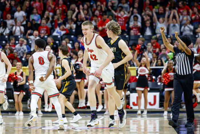 Jefferson City Vianney Missouri boys basketball March 13 2024 Nate Latsch 27024